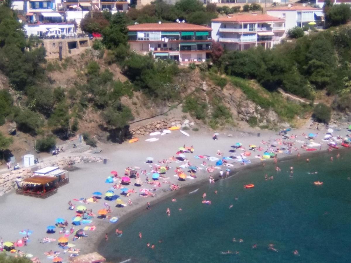 Ca La Nuri Pis 4 Vistas Al Mar Apartment Llanca Bagian luar foto
